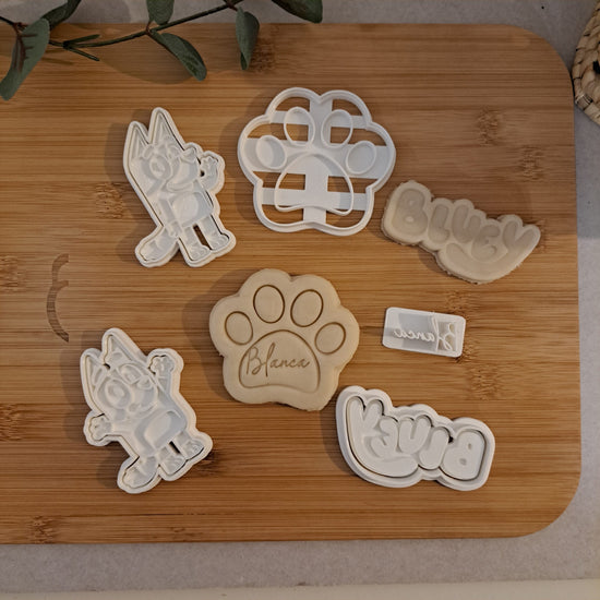 Pack 4 moldes de galletas Bluey , Bingo , logo, huella y sello con nombre personalizado.